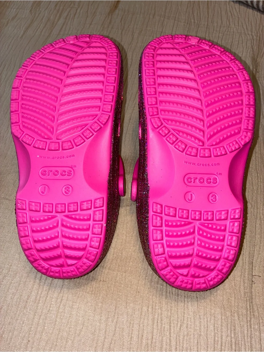 Crocs Kids' Sparkle Clogs in Pink Glam Glitter J3 (Big Kids)